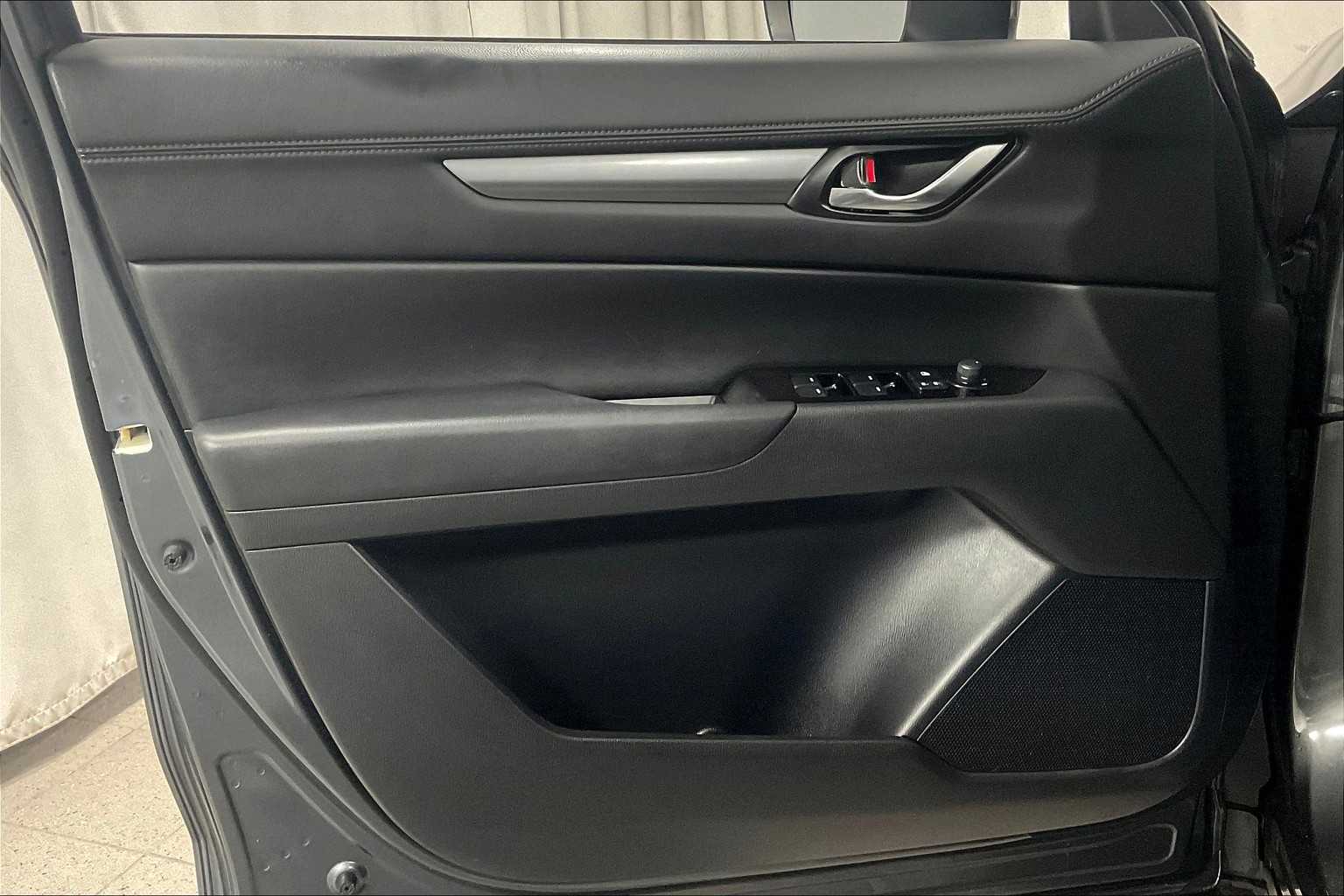 2022 Mazda CX-5 2.5 S Preferred Package - Photo 9