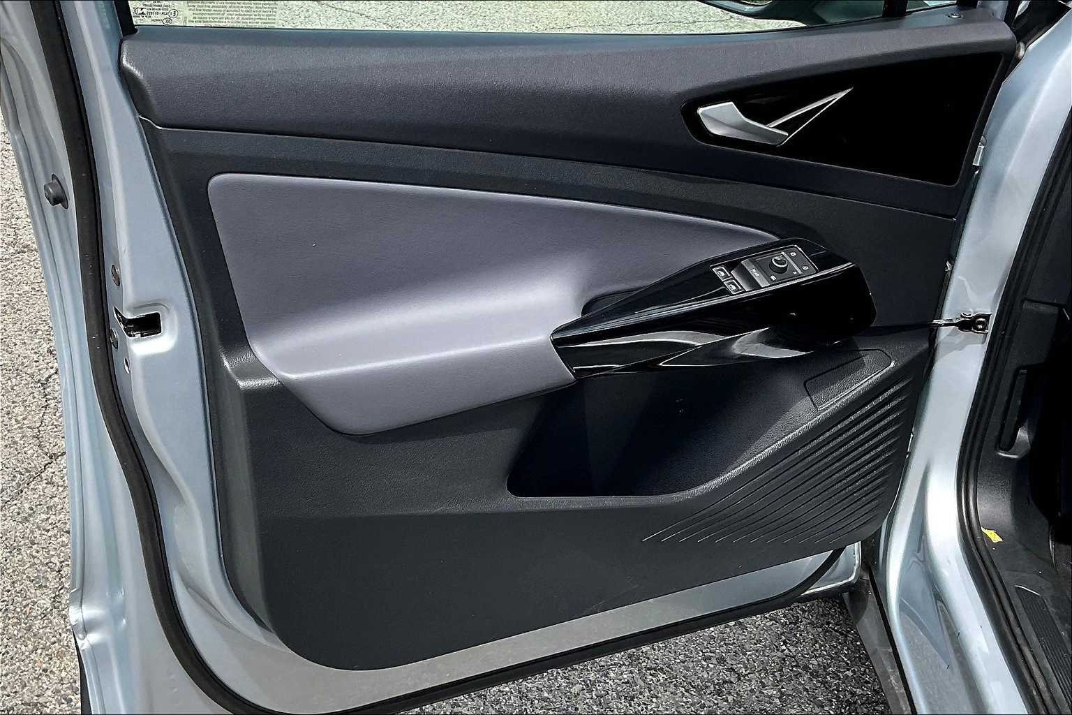 2021 Volkswagen ID.4 Pro - Photo 9