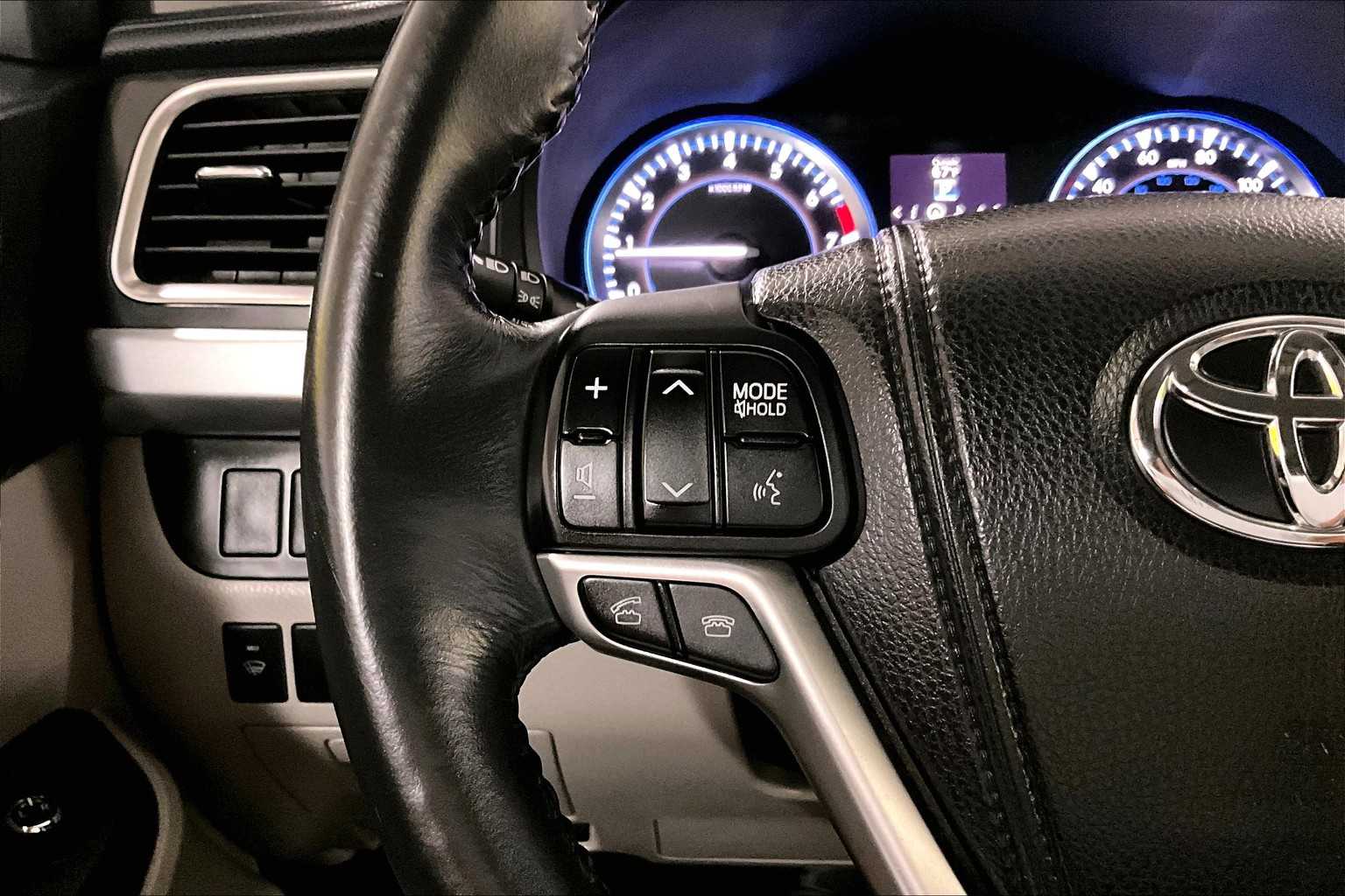 2015 Toyota Highlander XLE - Photo 24