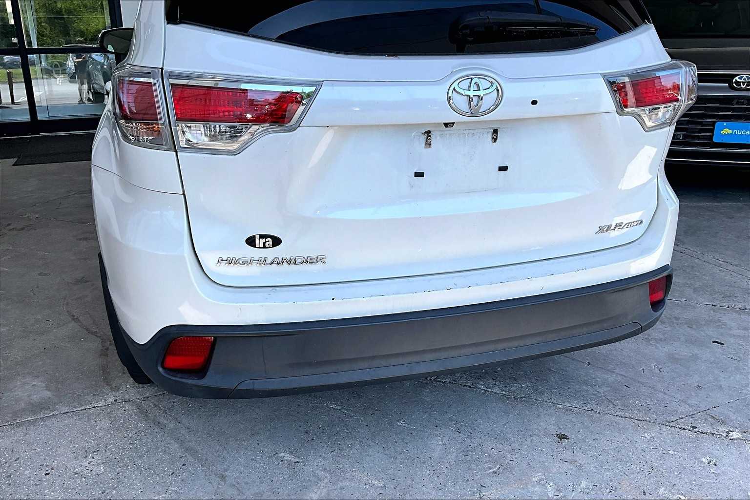 2015 Toyota Highlander XLE - Photo 7