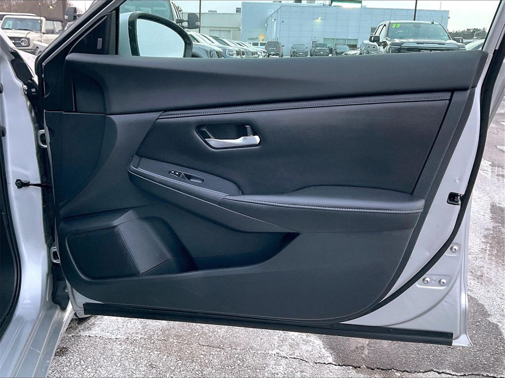 2021 Nissan Sentra SV - Photo 11