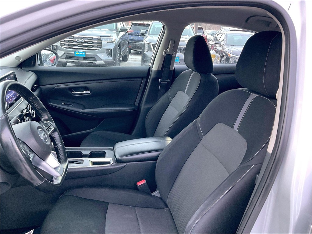 2021 Nissan Sentra SV - Photo 9