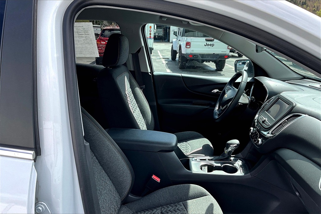 2023 Chevrolet Equinox LT - Photo 11