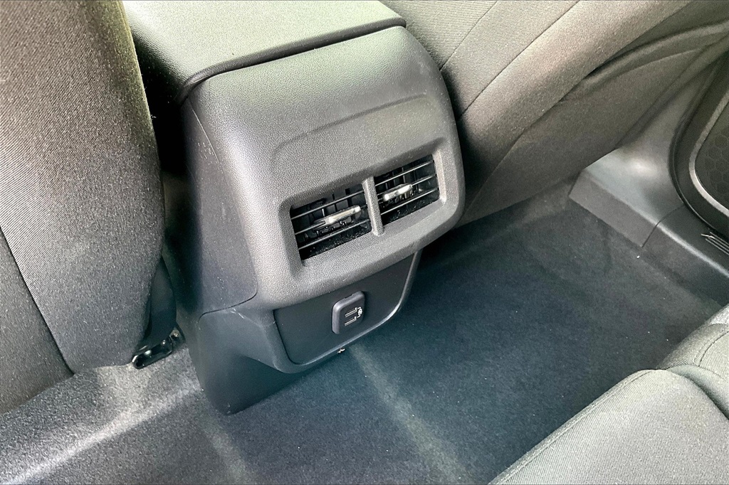 2023 Chevrolet Equinox LT - Photo 27