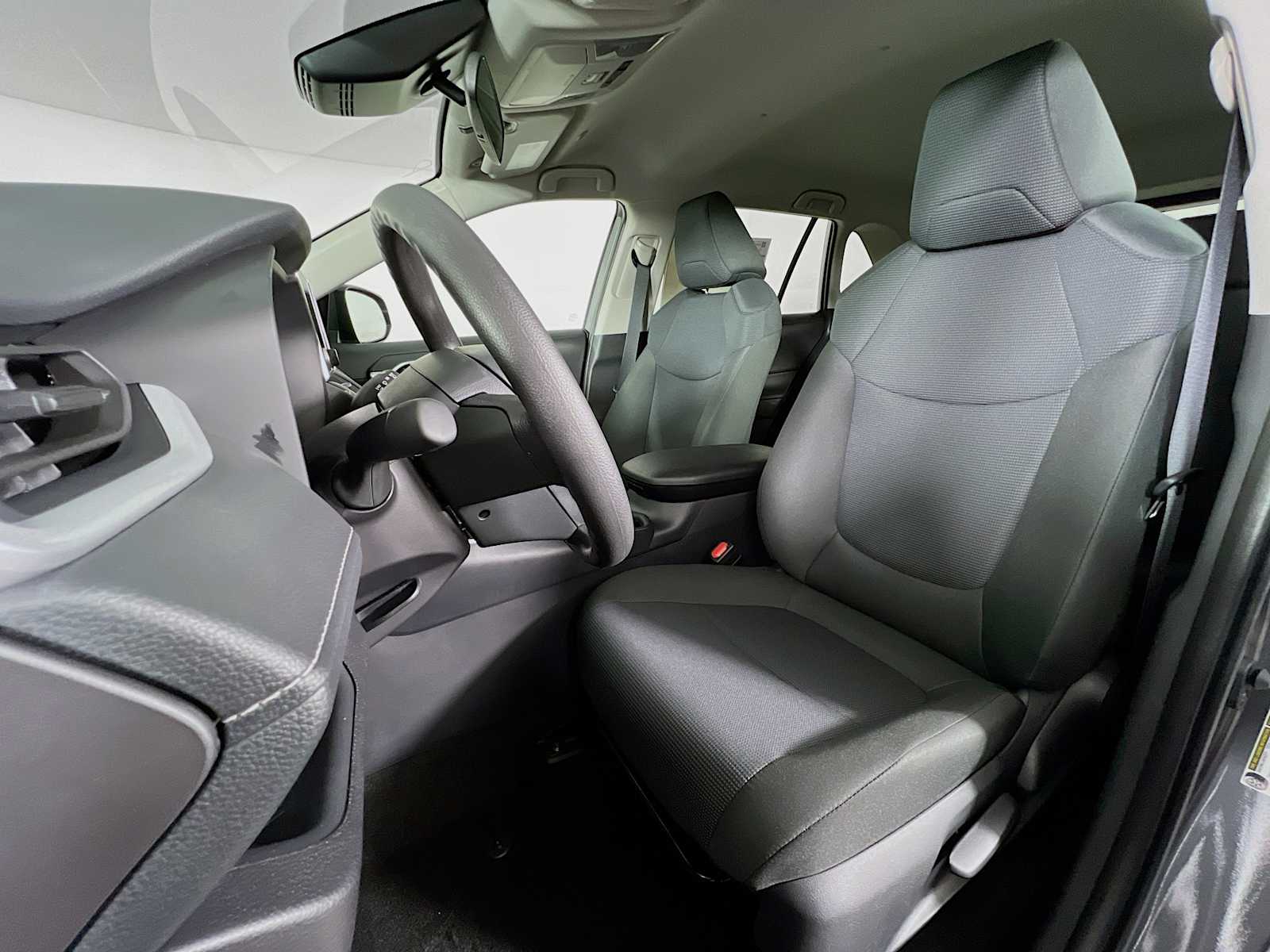 2025 Toyota RAV4 LE - Photo 12