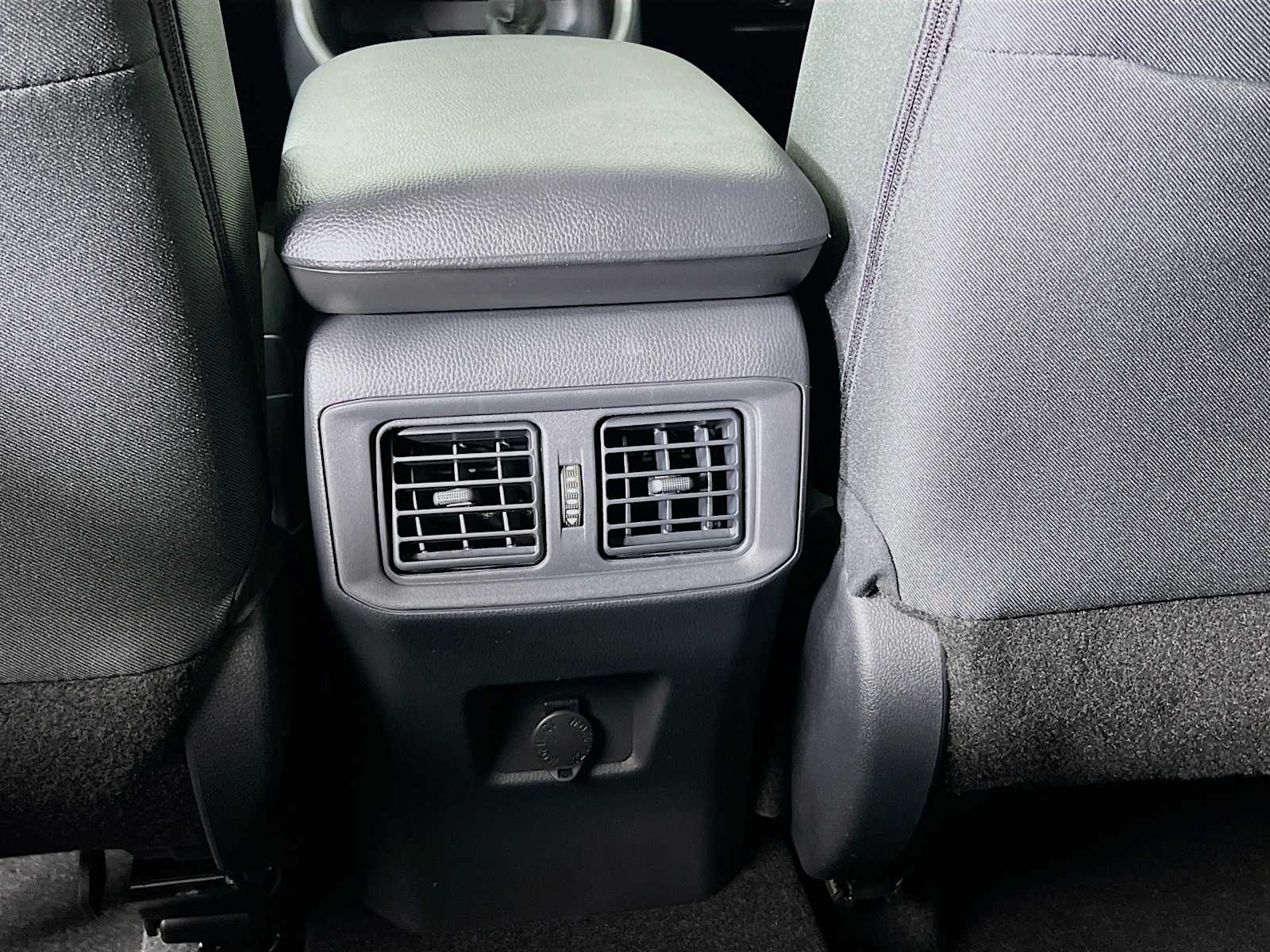 2025 Toyota RAV4 LE - Photo 14