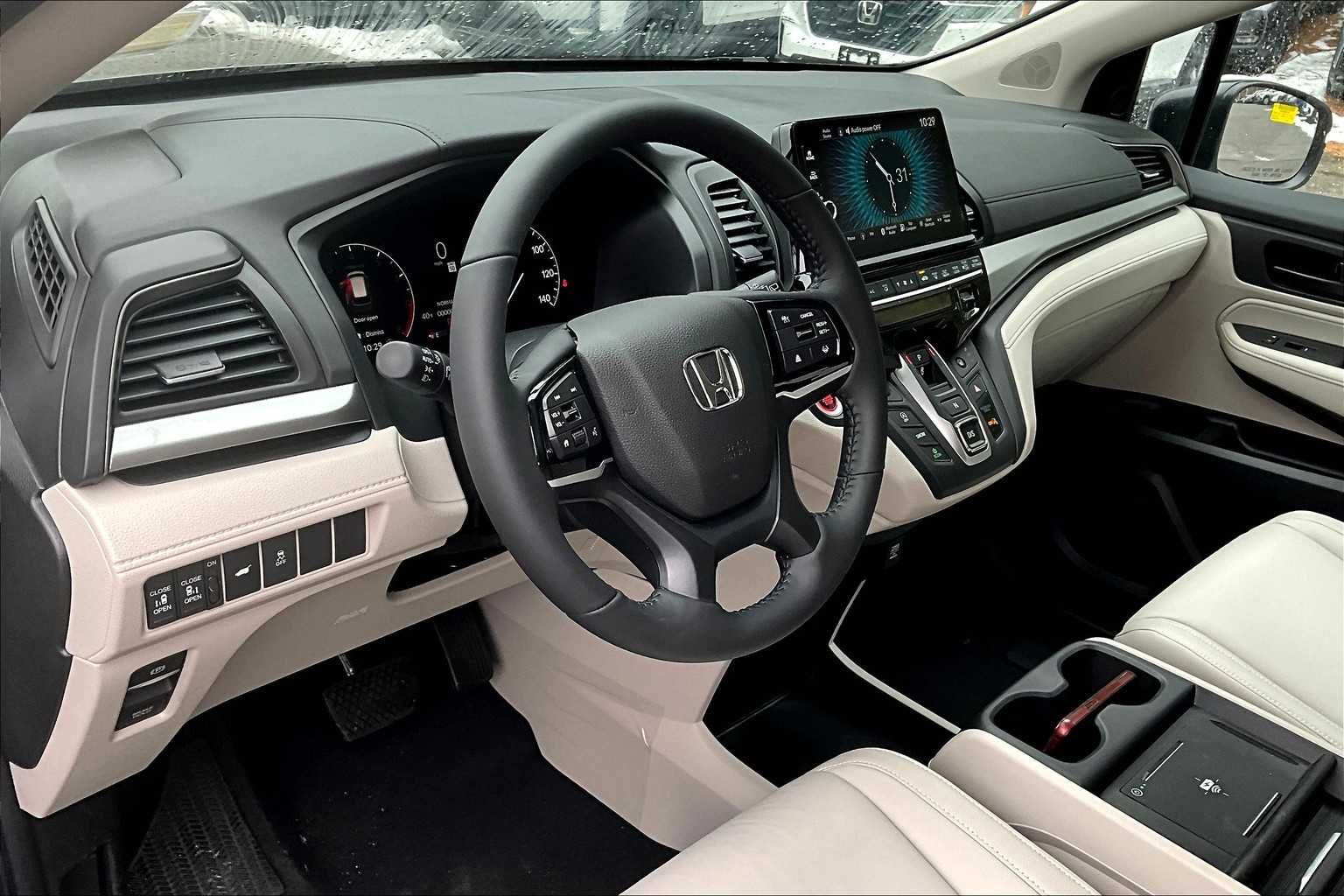 2025 Honda Odyssey EX-L - Photo 9