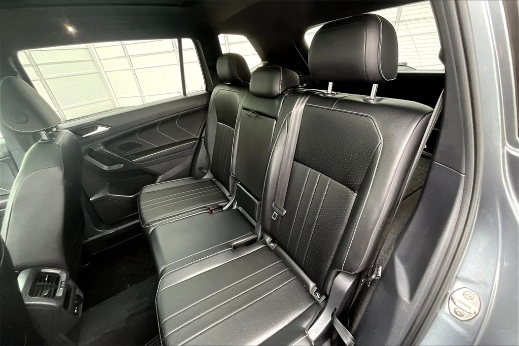 2022 Volkswagen Tiguan 2.0T SE R-Line Black - Photo 15