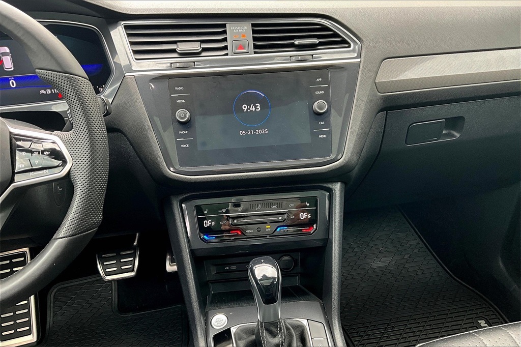 2022 Volkswagen Tiguan 2.0T SE R-Line Black - Photo 18