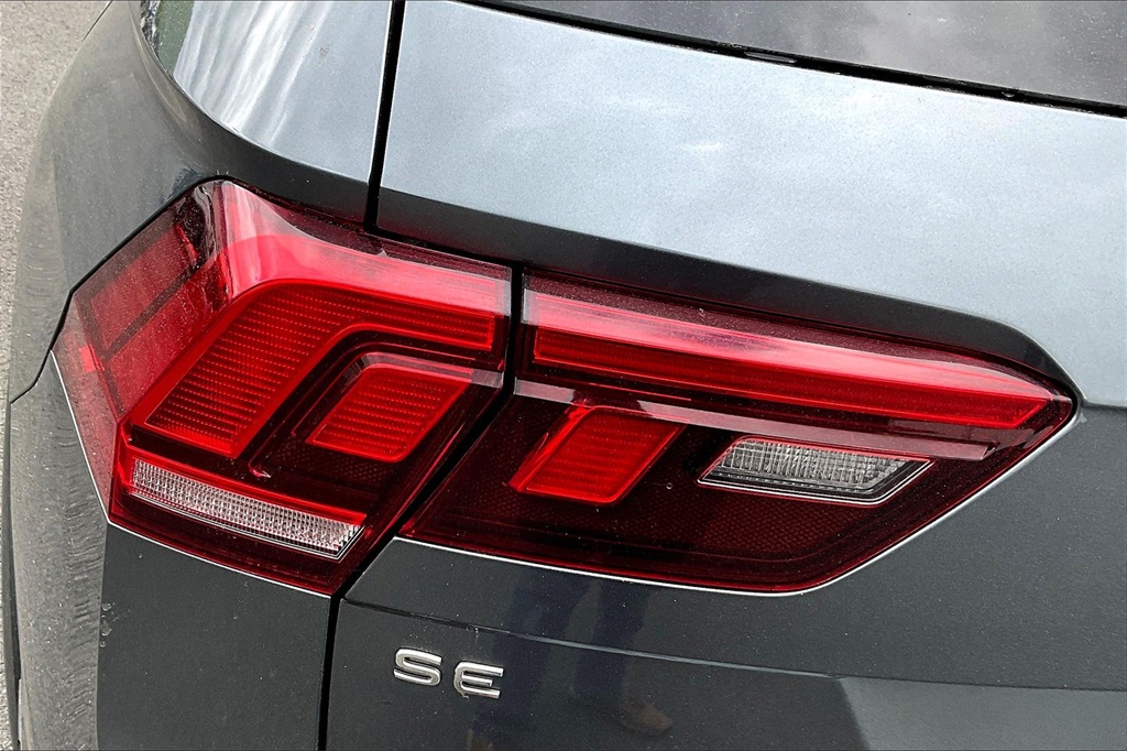 2022 Volkswagen Tiguan 2.0T SE R-Line Black - Photo 33