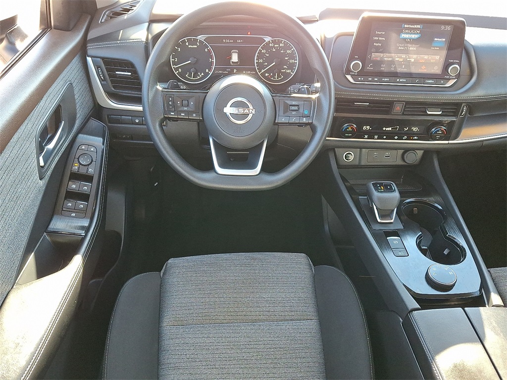 2023 Nissan Rogue SV - Photo 12