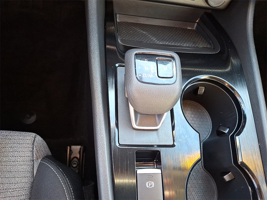 2023 Nissan Rogue SV - Photo 16