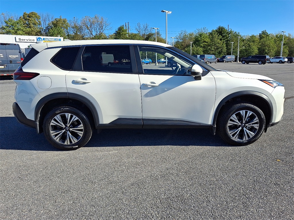 2023 Nissan Rogue SV - Photo 8
