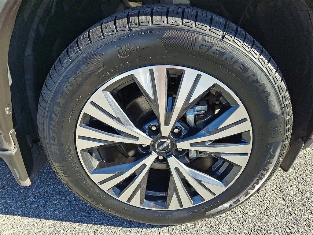 2023 Nissan Rogue SV - Photo 9
