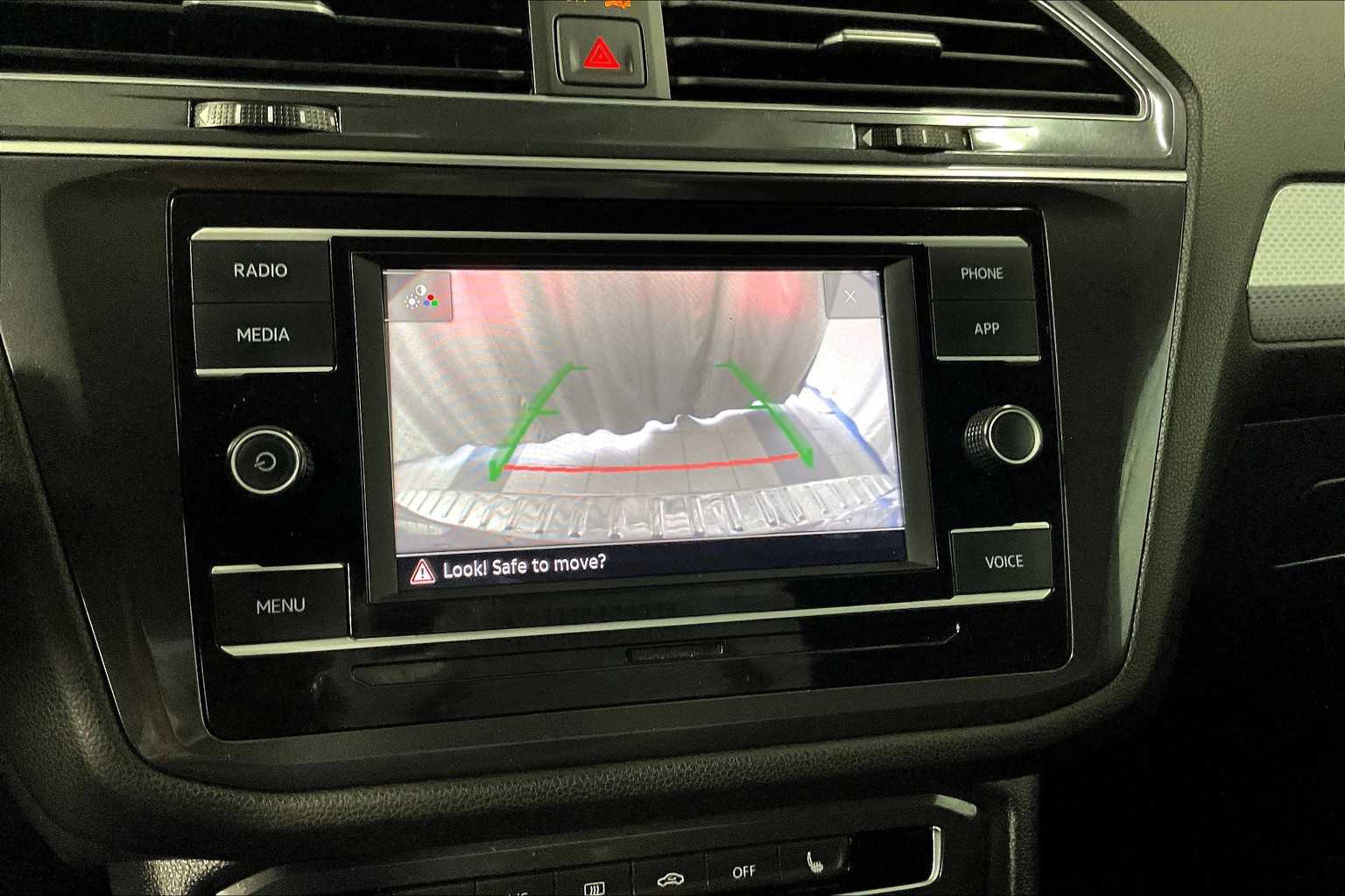 2022 Volkswagen Tiguan S - Photo 19