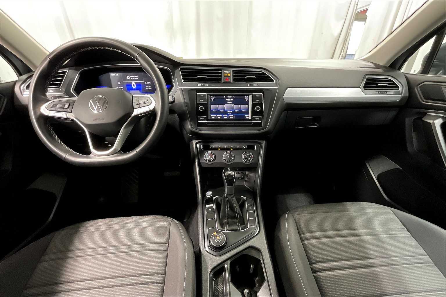 2022 Volkswagen Tiguan S - Photo 21