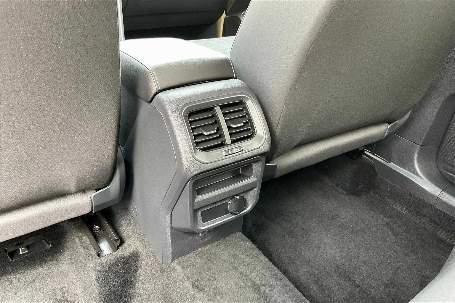 2022 Volkswagen Tiguan S - Photo 27