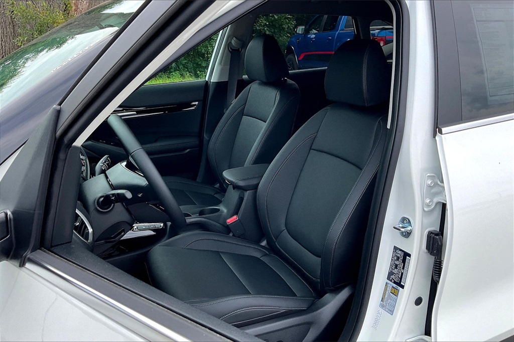 2025 Kia Seltos EX - Photo 11