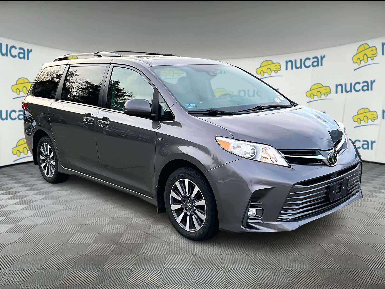 2020 Toyota Sienna XLE