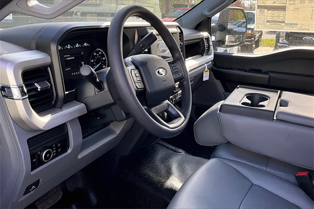 2025 Ford F-250SD XL - Photo 7