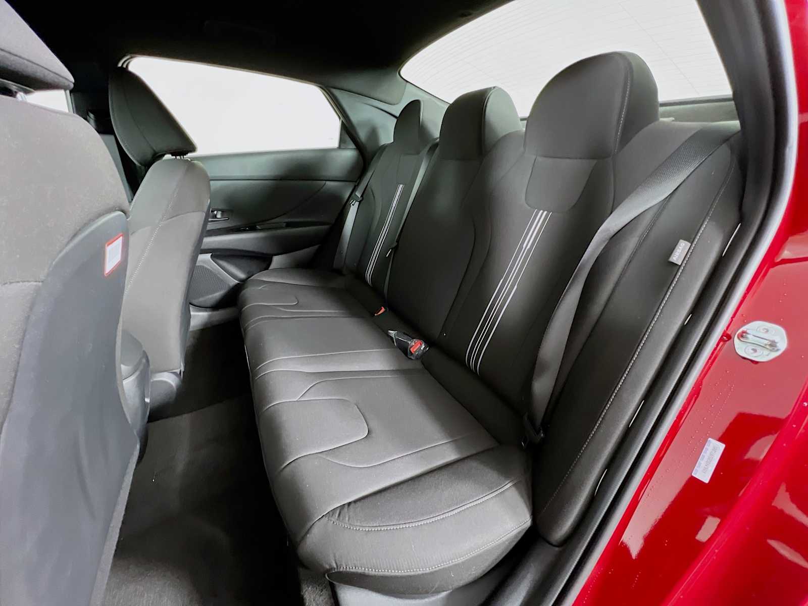 2025 Hyundai Elantra SEL Sport - Photo 13