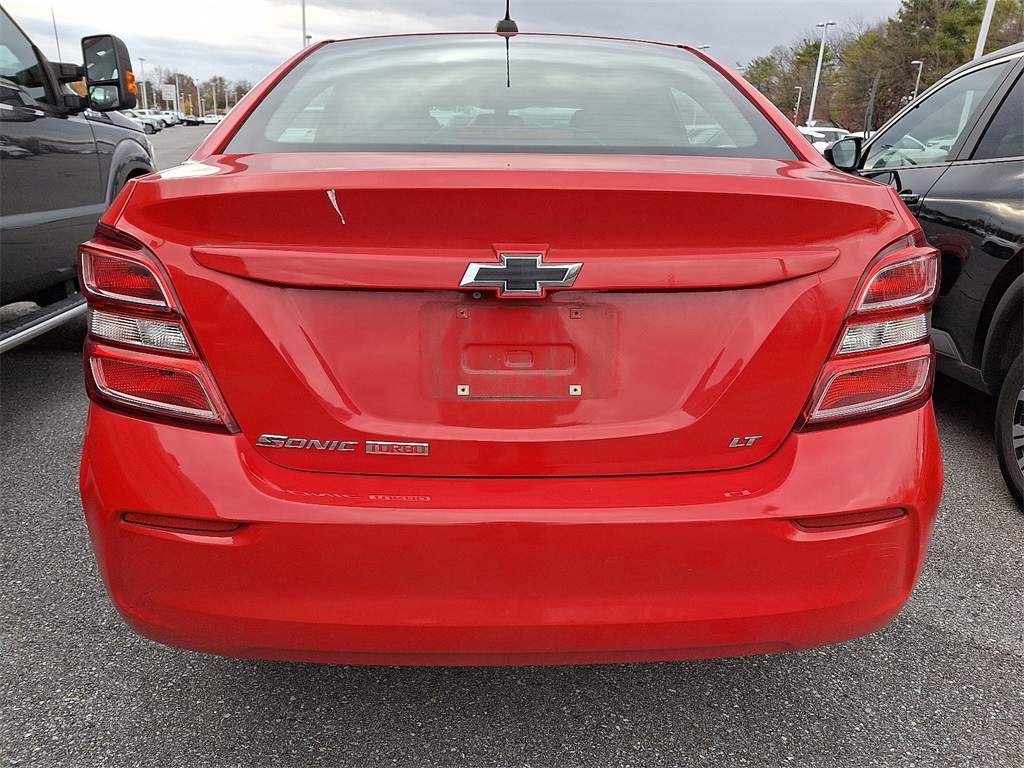 2017 Chevrolet Sonic LT - Photo 5