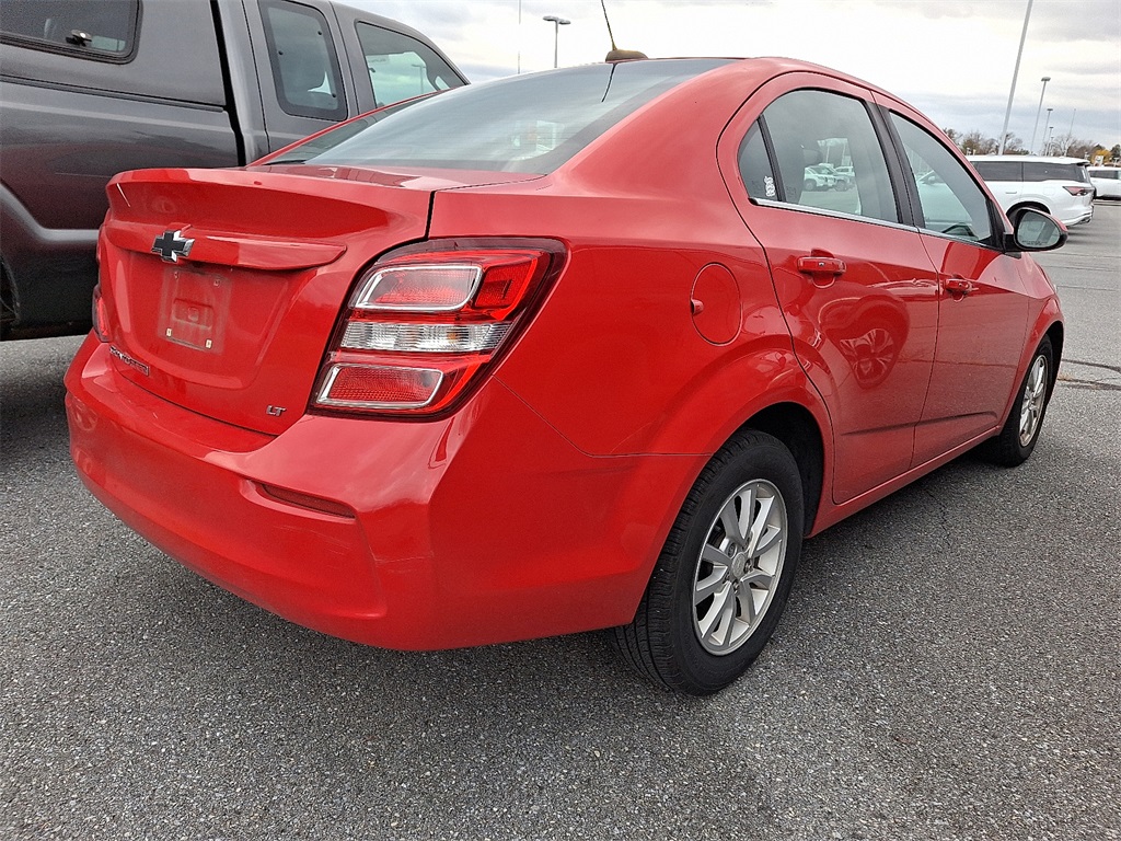 2017 Chevrolet Sonic LT - Photo 6