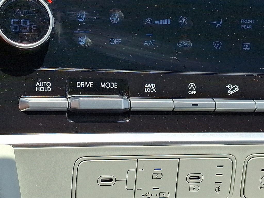 2024 Hyundai Santa Fe Limited - Photo 23