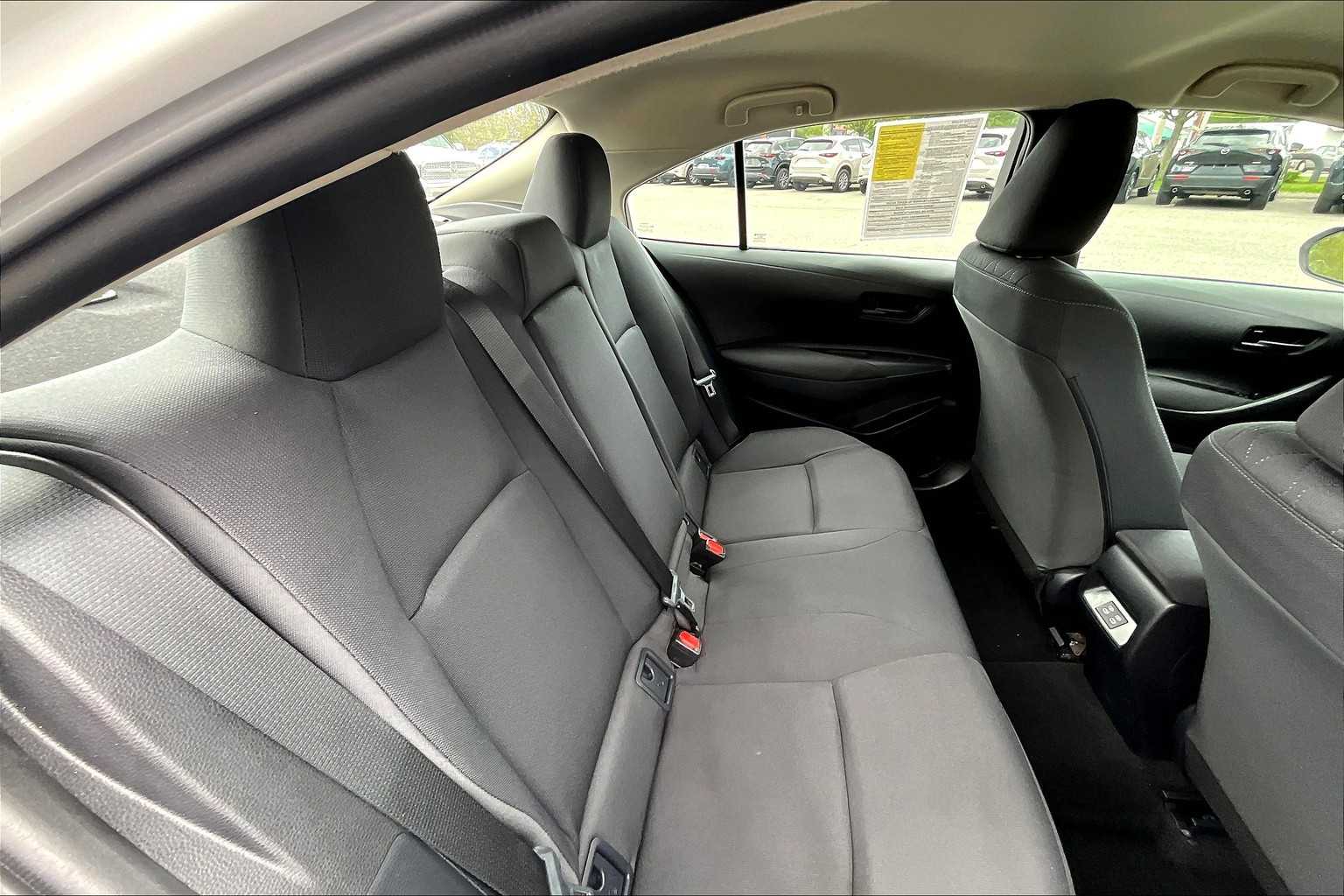 2024 Toyota Corolla LE - Photo 16