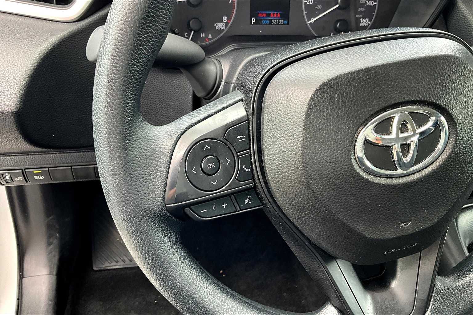 2024 Toyota Corolla LE - Photo 22