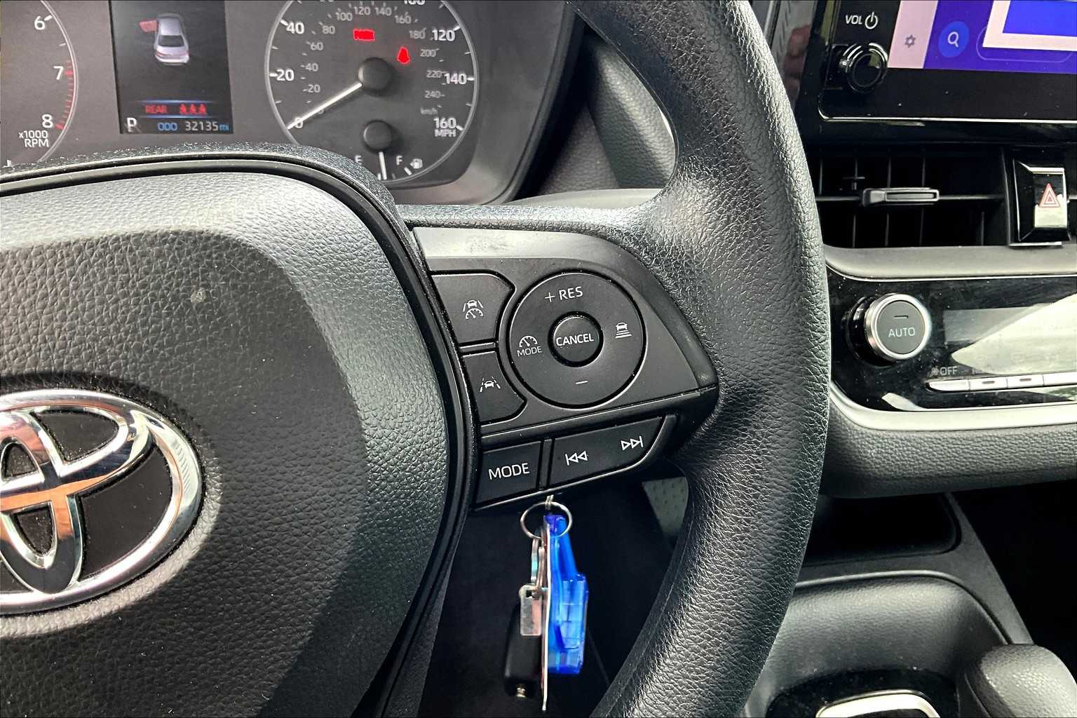 2024 Toyota Corolla LE - Photo 23