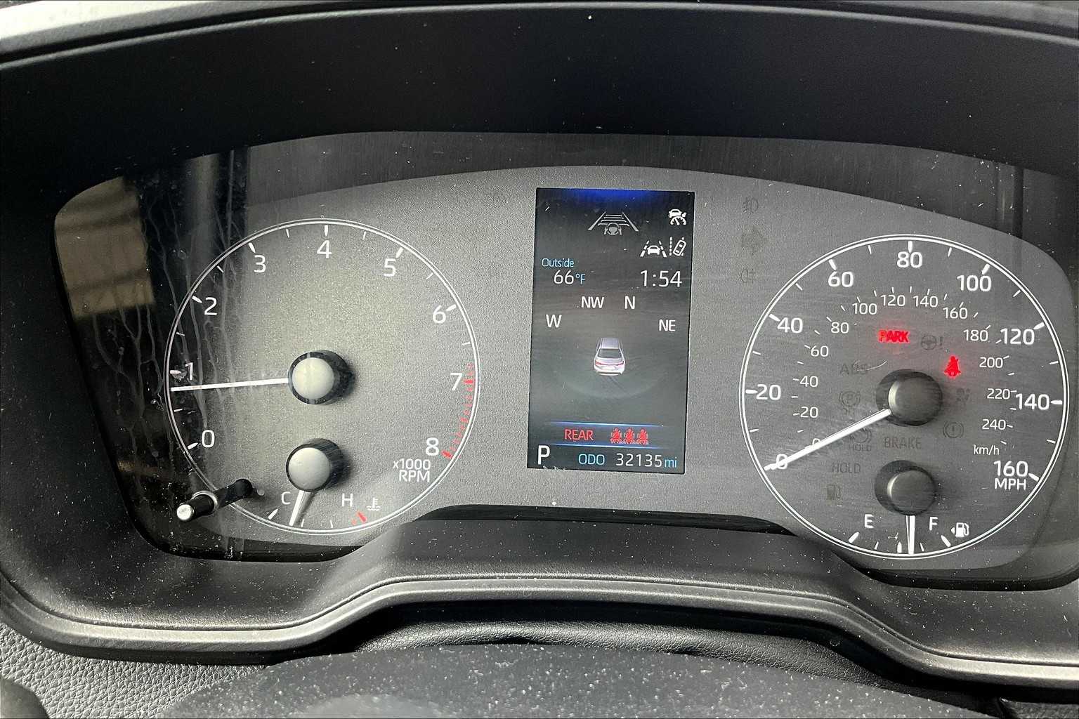 2024 Toyota Corolla LE - Photo 24