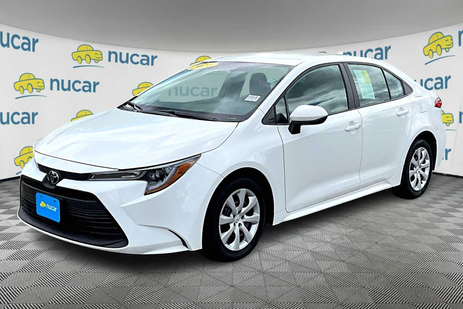 2024 Toyota Corolla LE - Photo 3