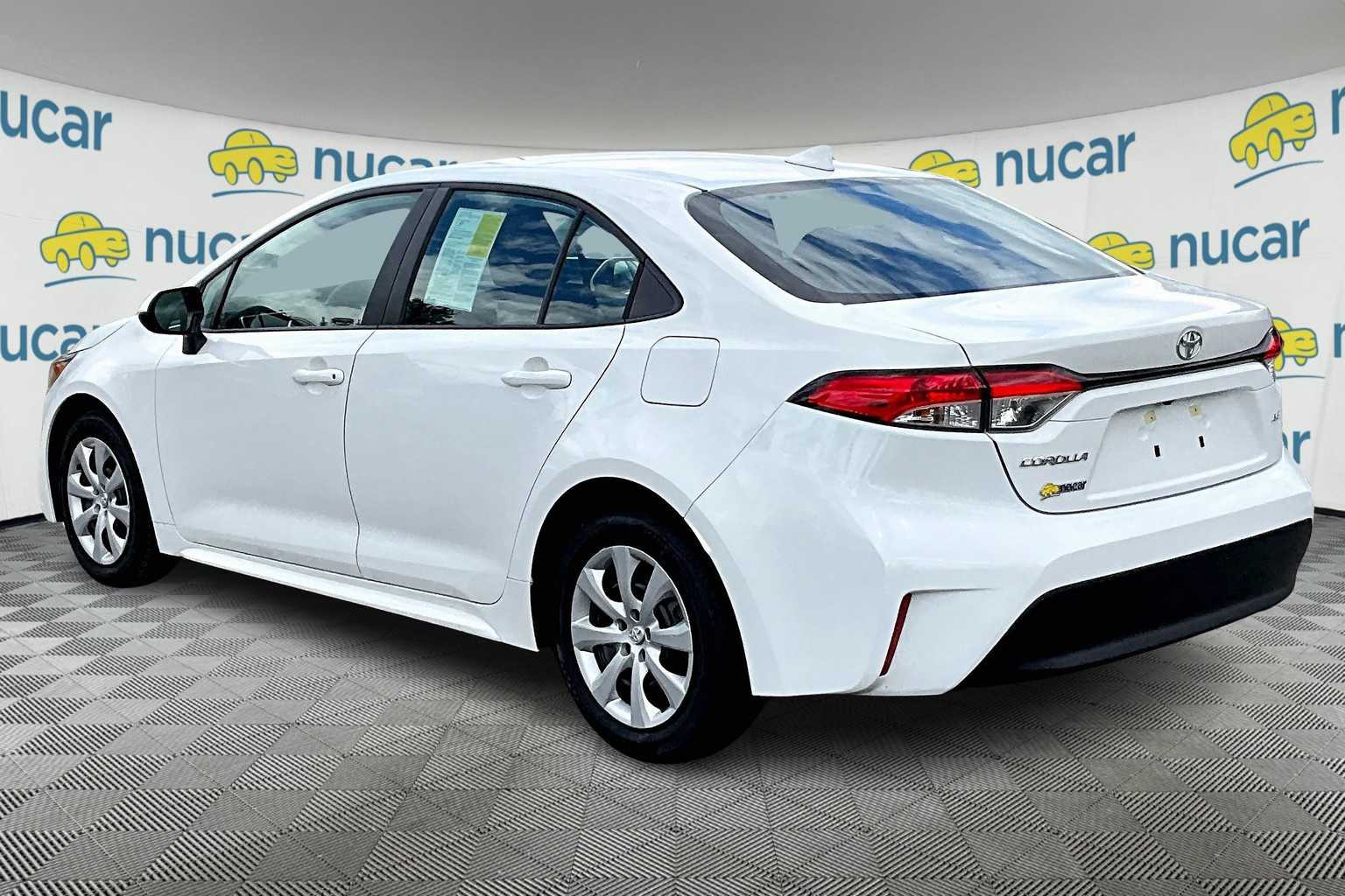 2024 Toyota Corolla LE - Photo 4
