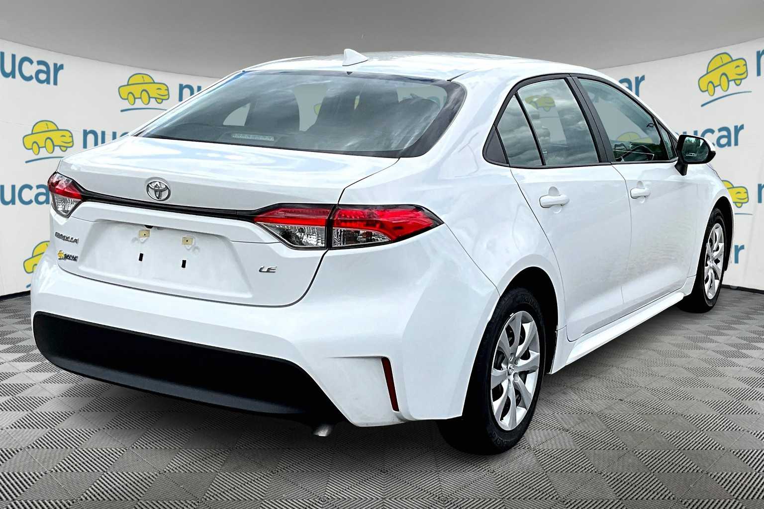 2024 Toyota Corolla LE - Photo 6