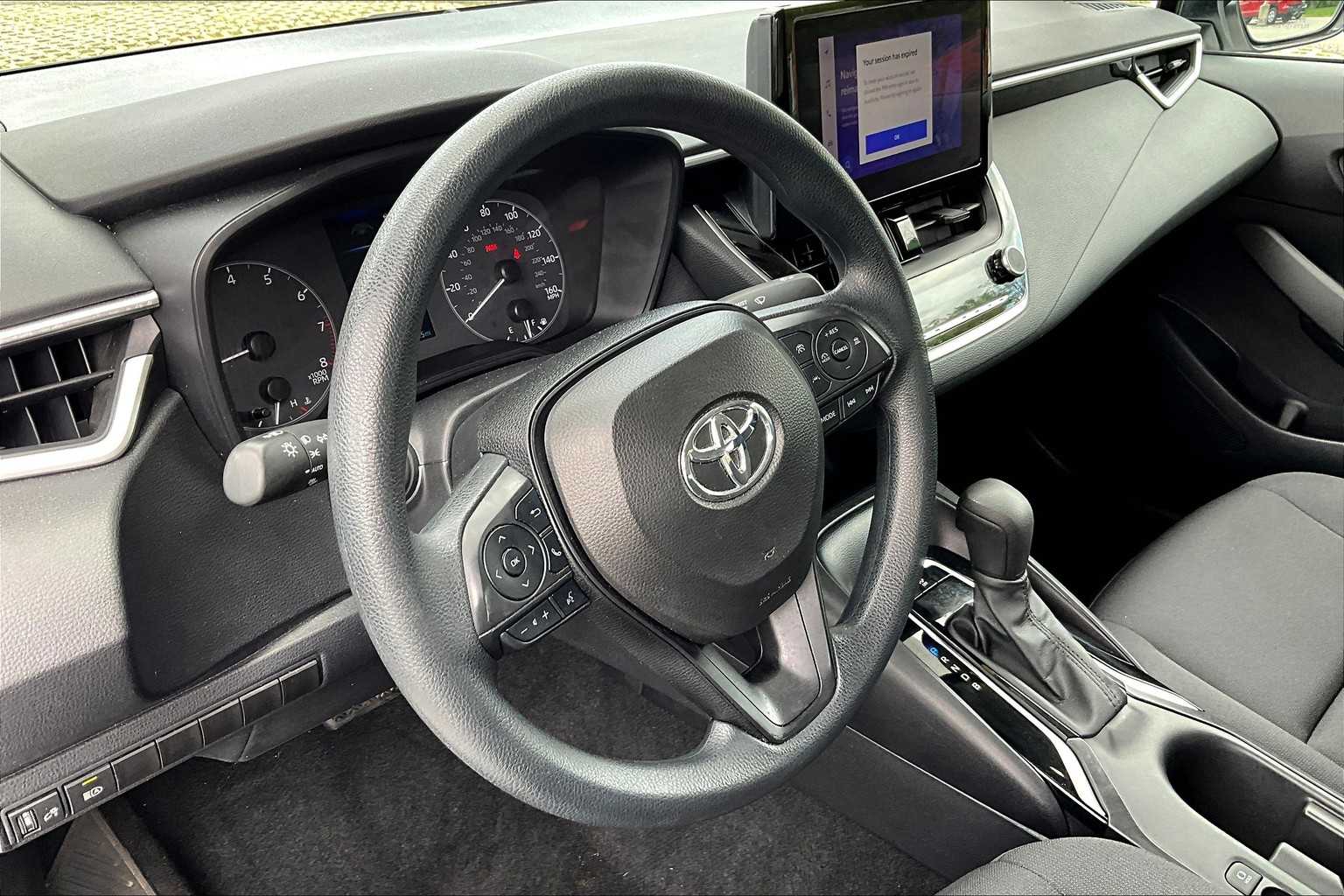2024 Toyota Corolla LE - Photo 8
