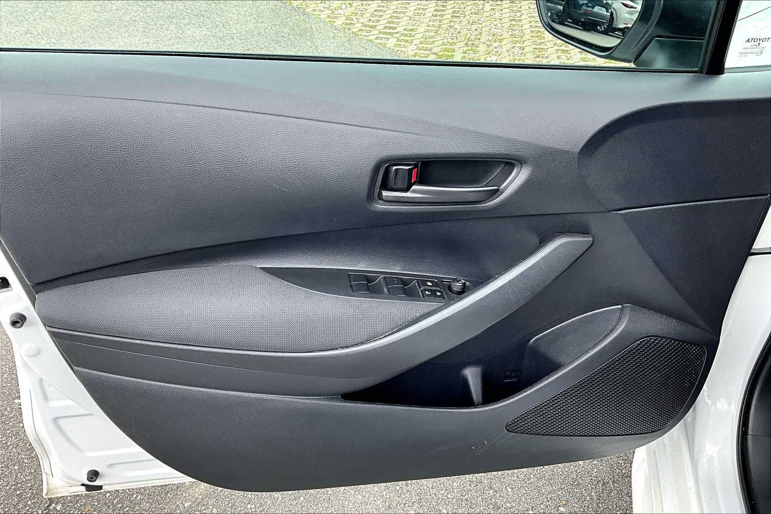 2024 Toyota Corolla LE - Photo 9