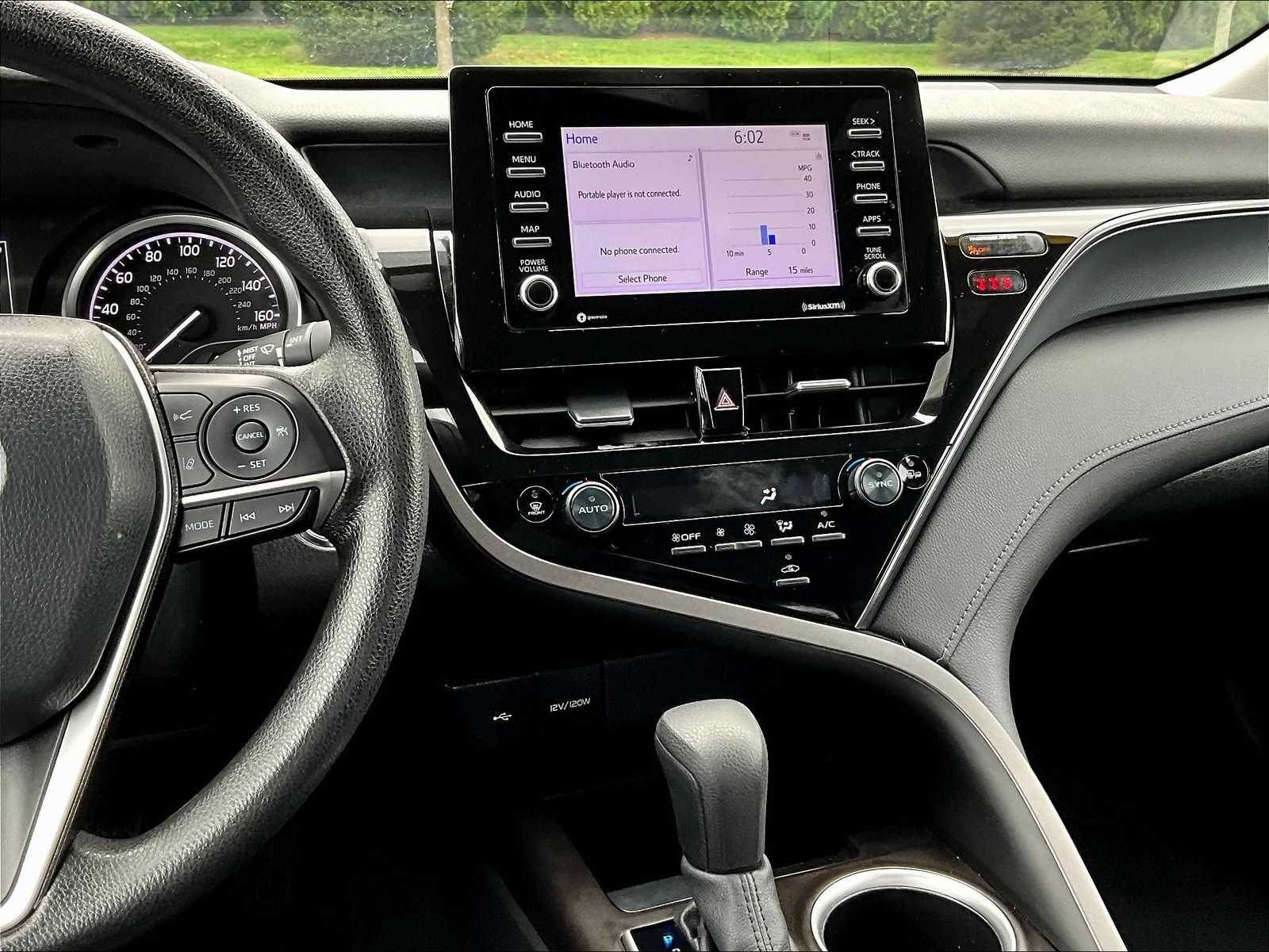 2024 Toyota Camry LE - Photo 18