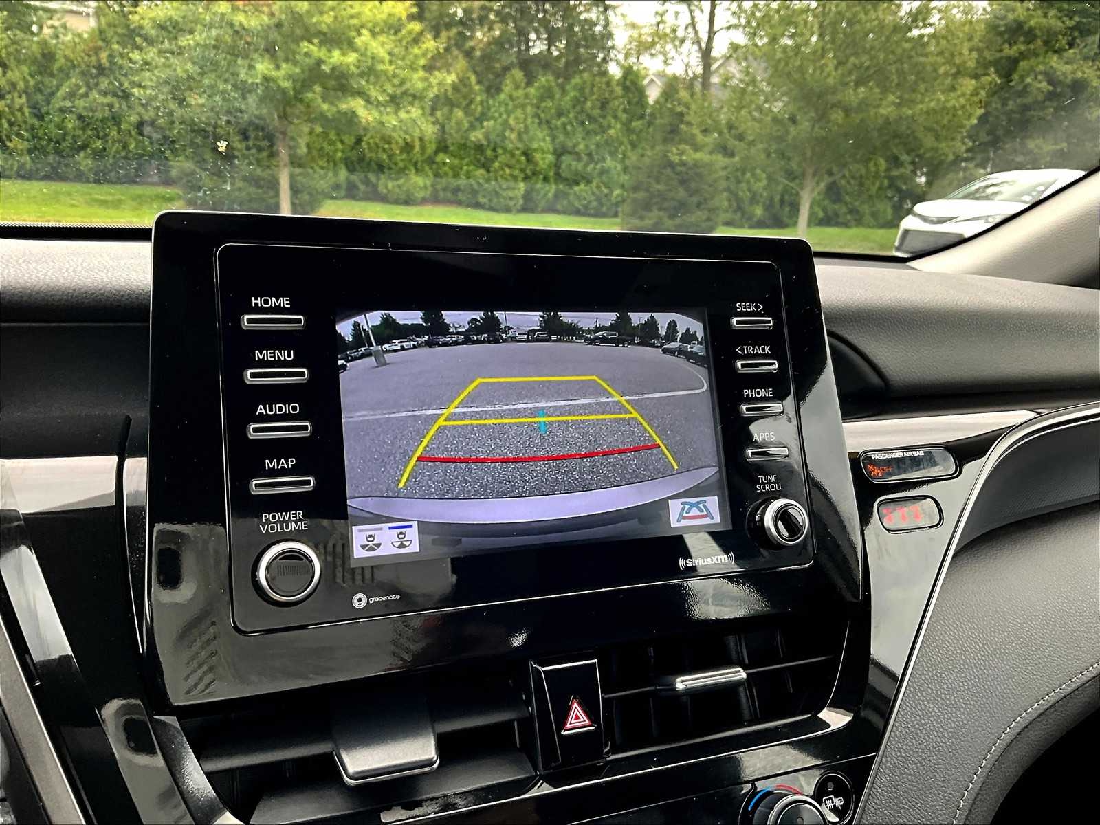 2024 Toyota Camry LE - Photo 19