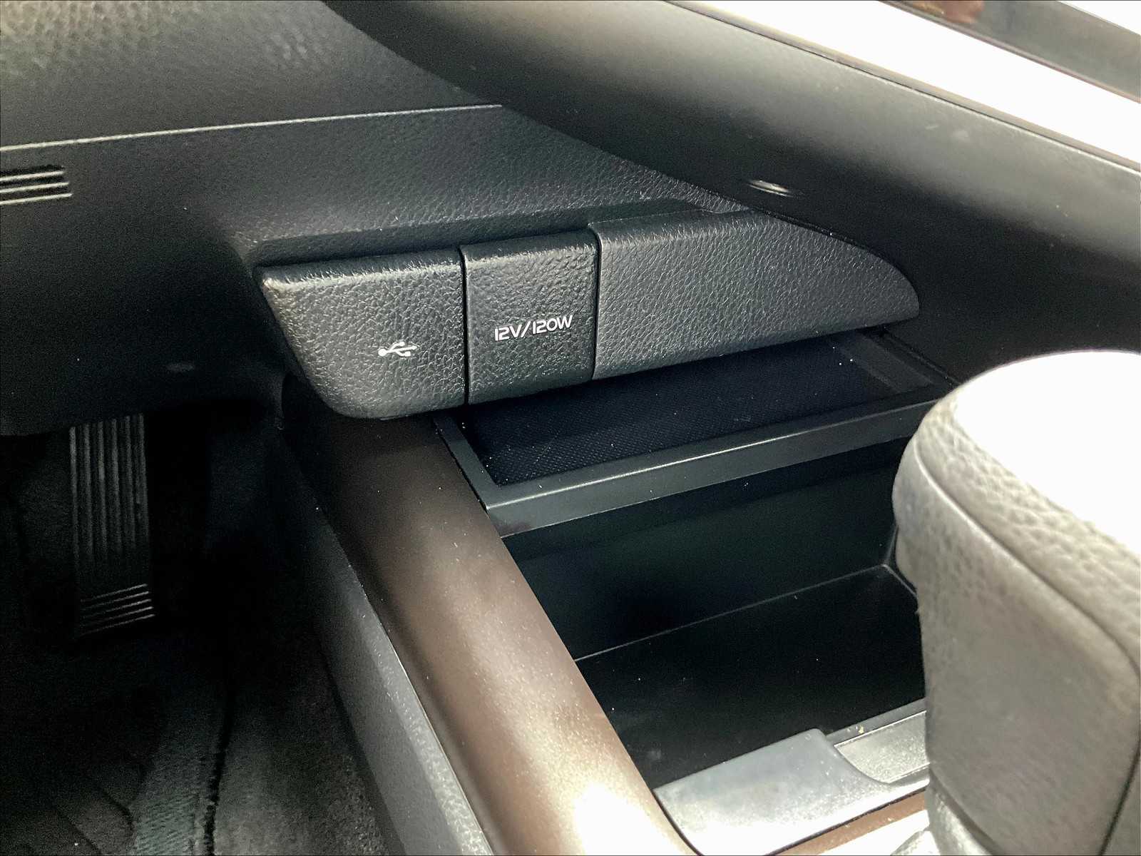 2024 Toyota Camry LE - Photo 27