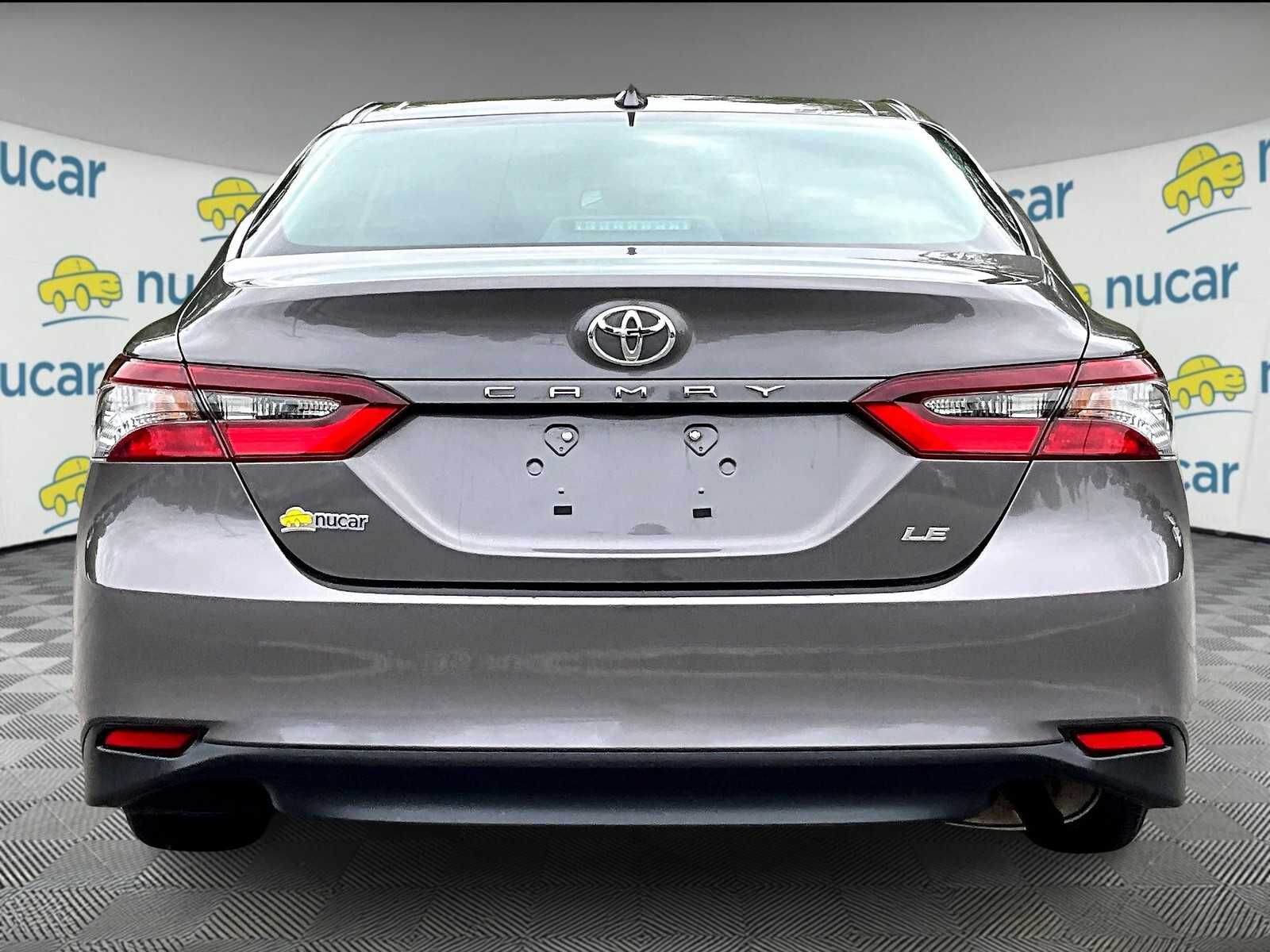 2024 Toyota Camry LE - Photo 5