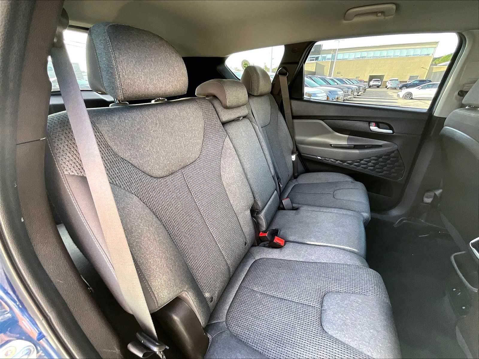 2020 Hyundai Santa Fe SEL - Photo 16