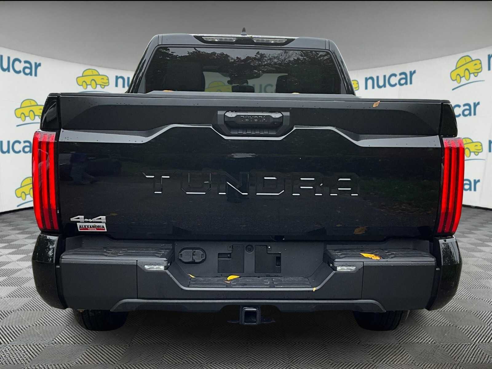 2025 Toyota Tundra SR5 - Photo 3