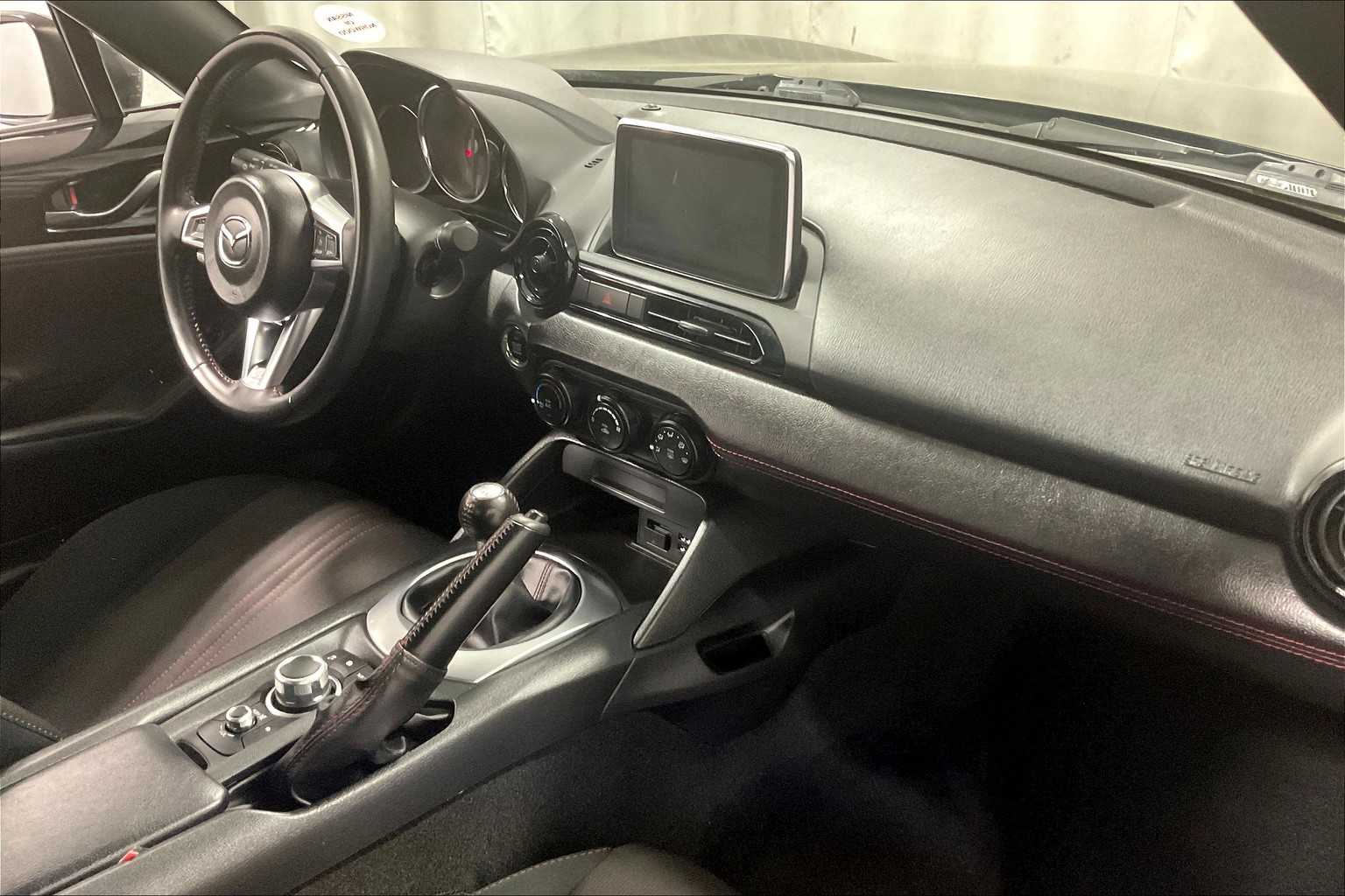 2017 Mazda MX-5 Miata Club - Photo 14
