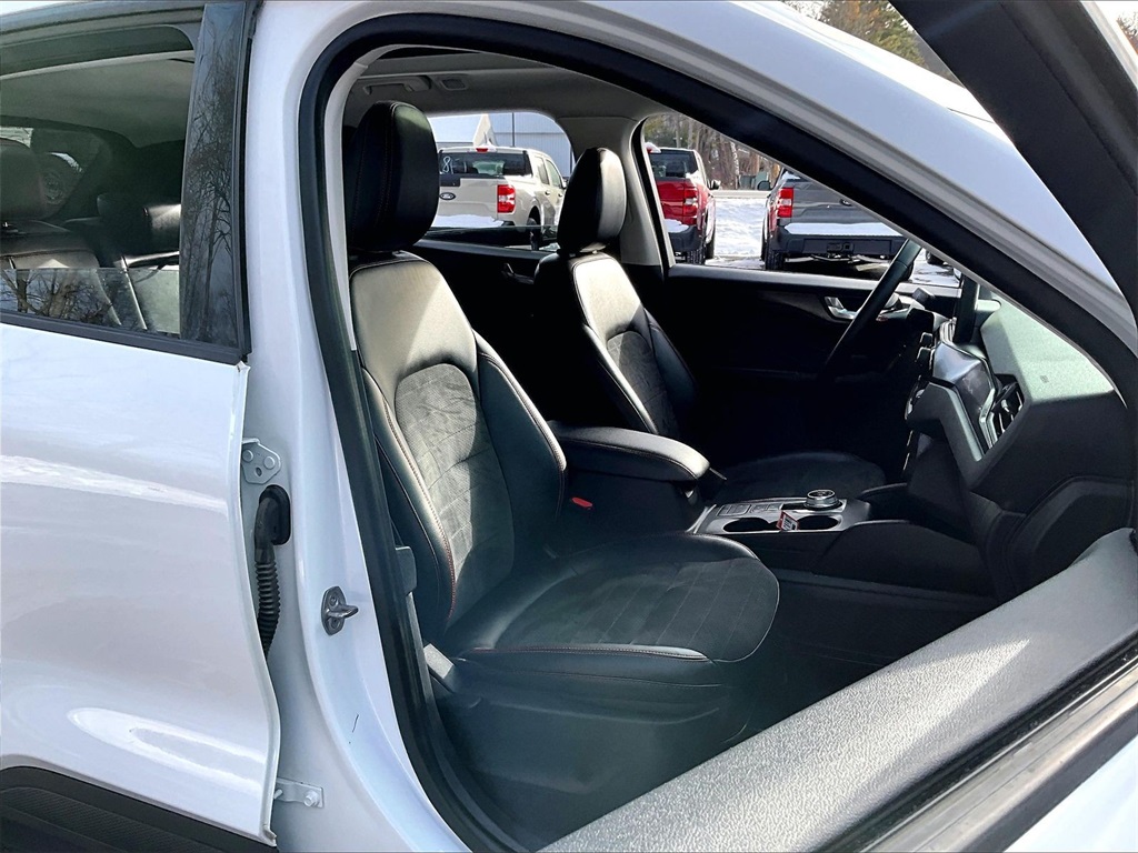2022 Ford Escape SEL - Photo 11