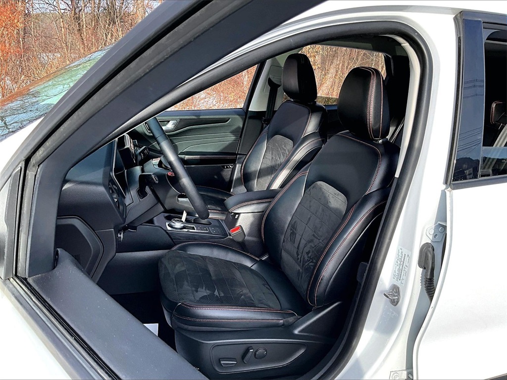 2022 Ford Escape SEL - Photo 10