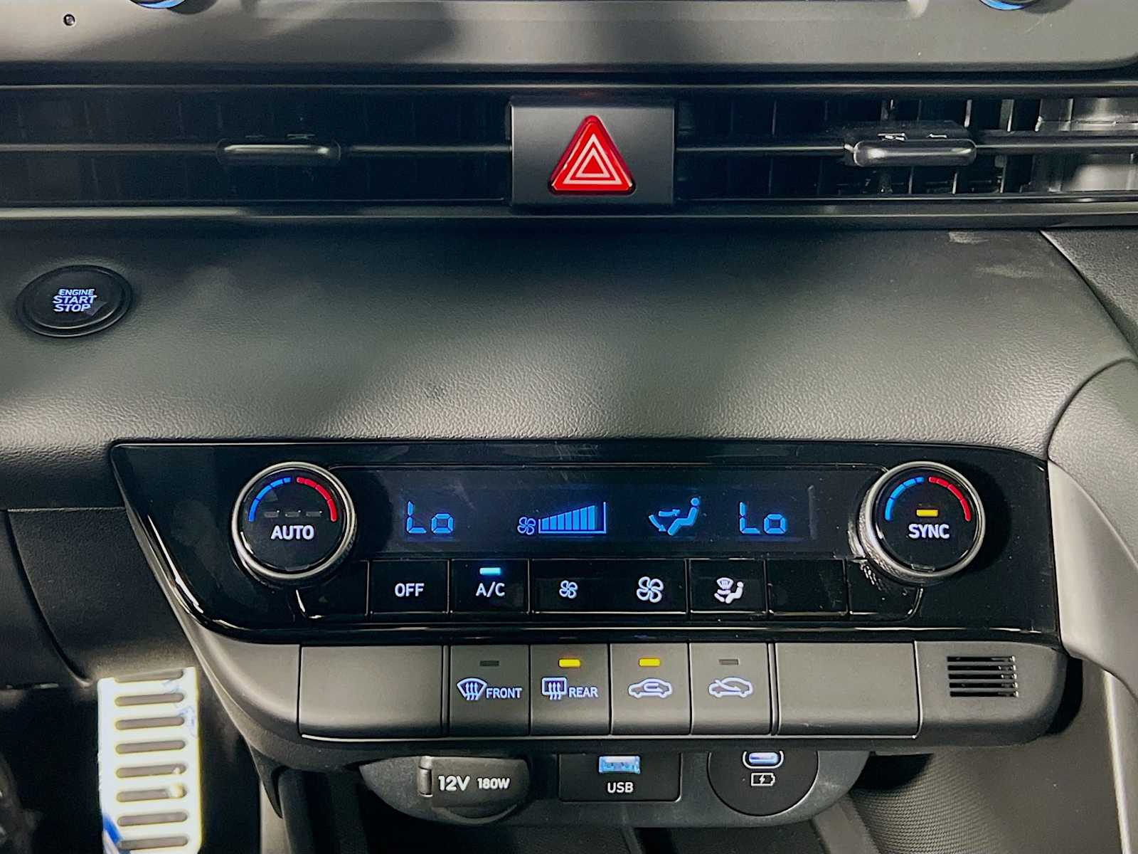 2025 Hyundai Elantra SEL Sport - Photo 20