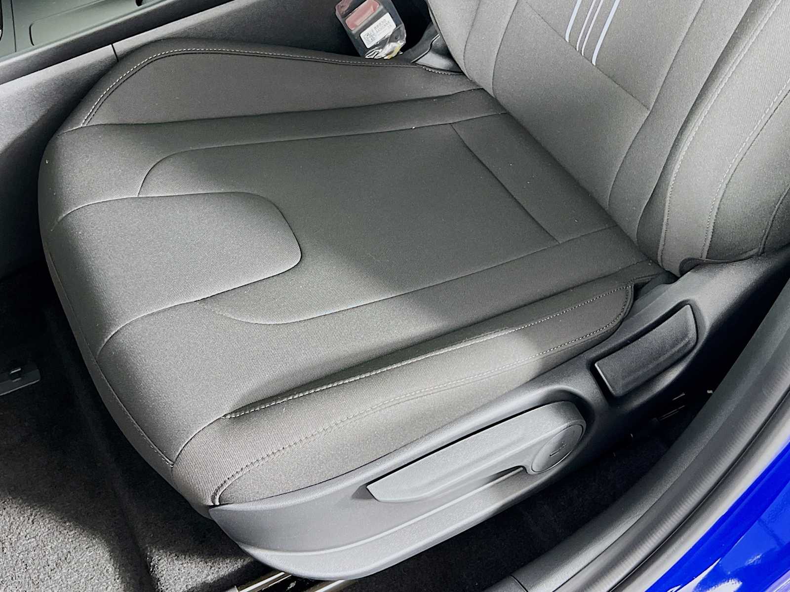 2025 Hyundai Elantra SEL Sport - Photo 32