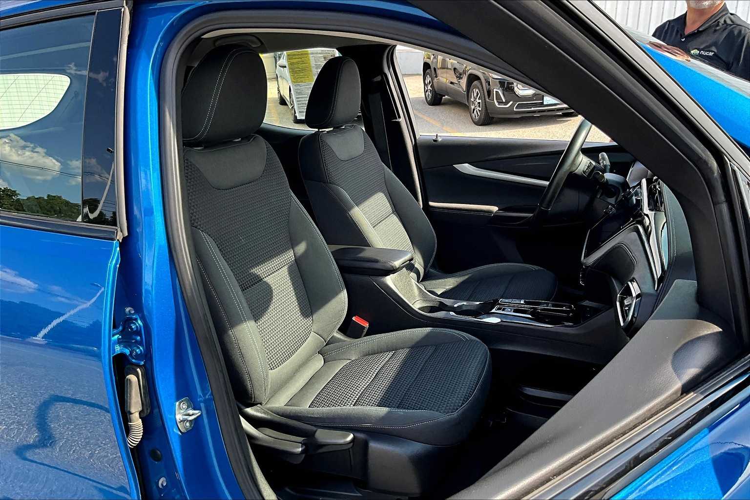 2022 Chevrolet Bolt EUV LT - Photo 11