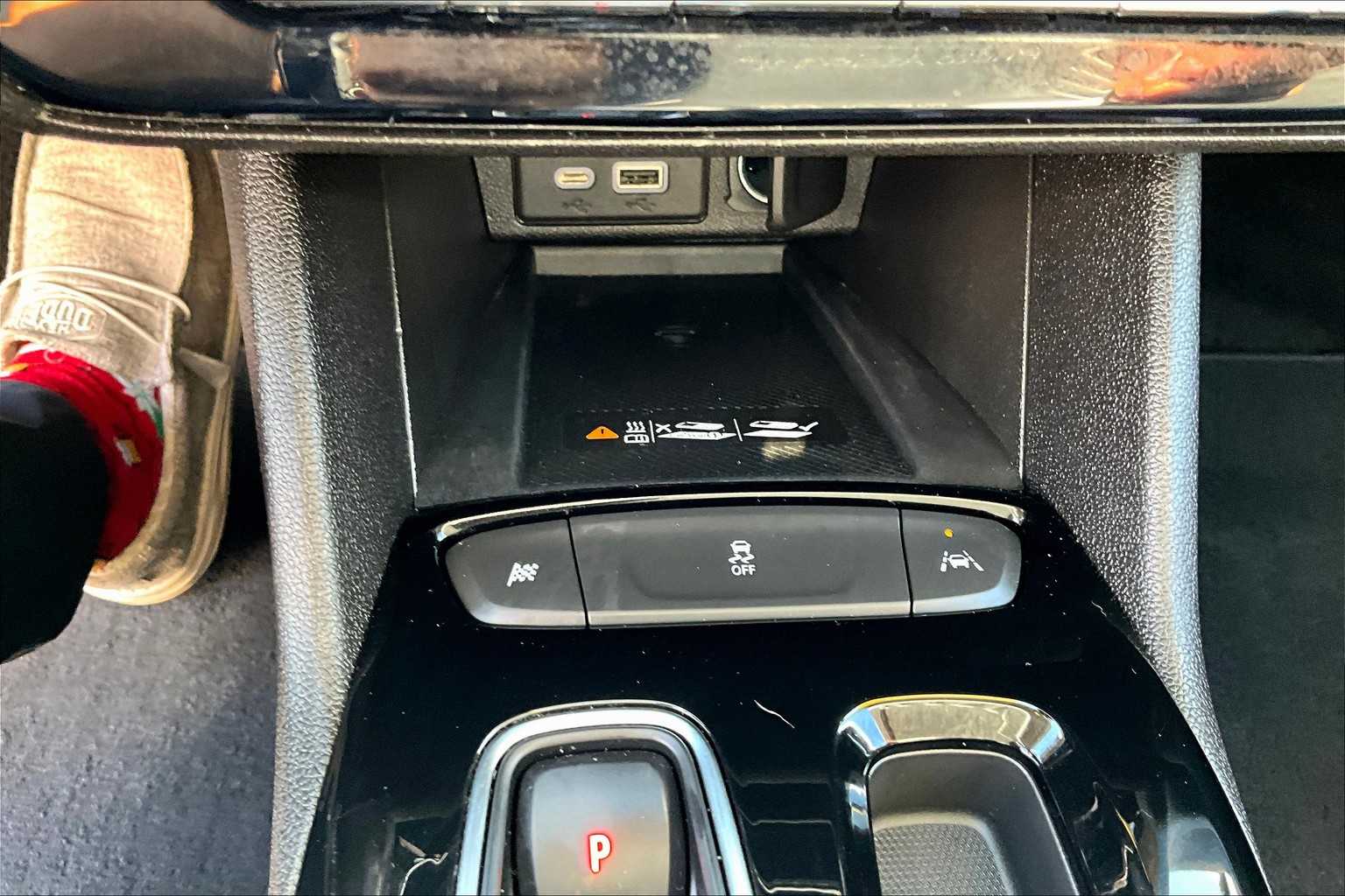 2022 Chevrolet Bolt EUV LT - Photo 26